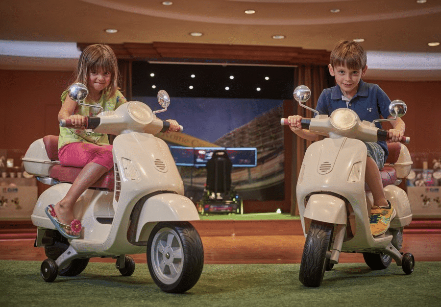Vespa Video Ride - Astoria Hotel, Rome